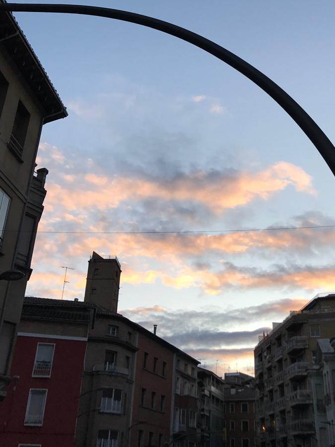 Hostal Pirineos Barbastro Zewnętrze zdjęcie
